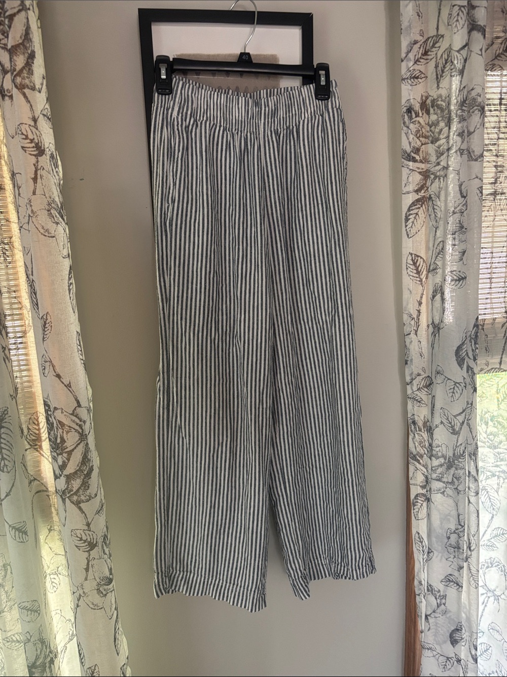 Old Navy Wide leg pant